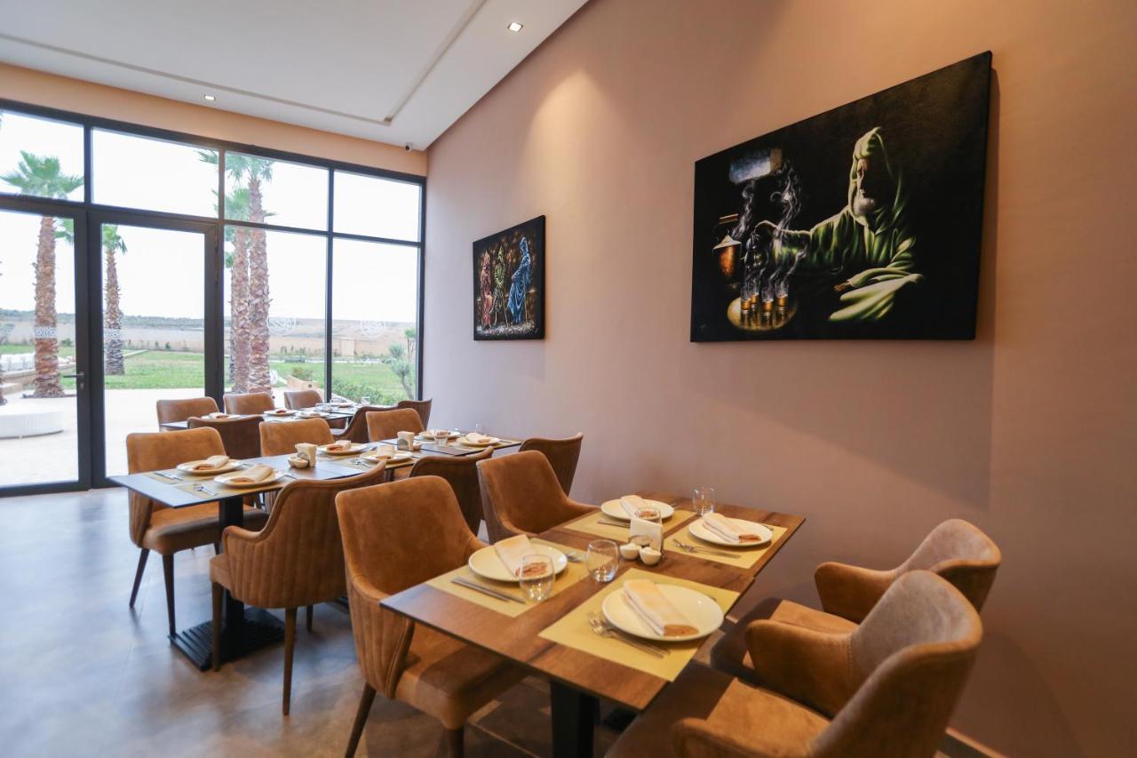 Sumahan Suites&Spa Tazrou Bagian luar foto