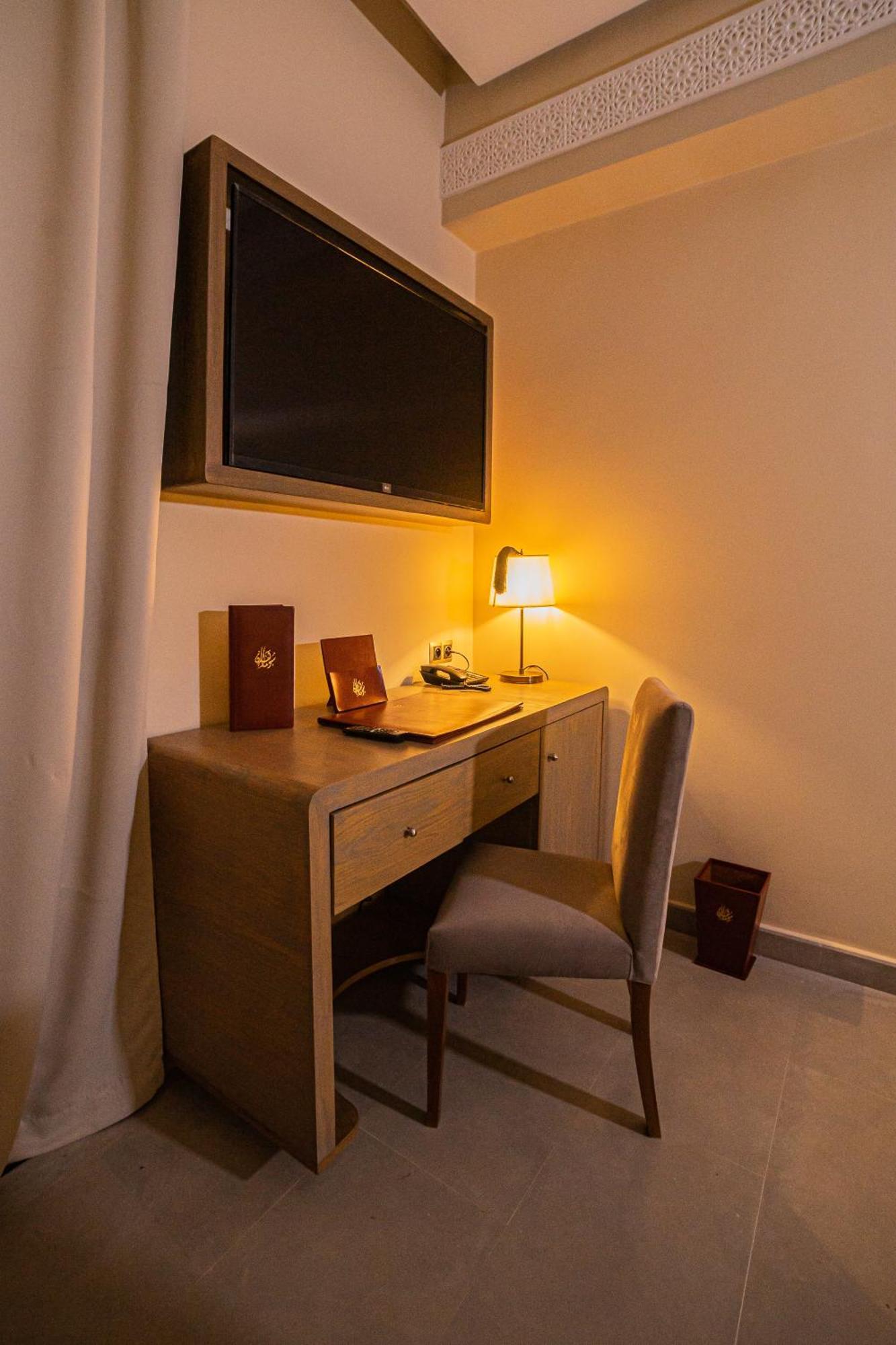Sumahan Suites&Spa Tazrou Bagian luar foto